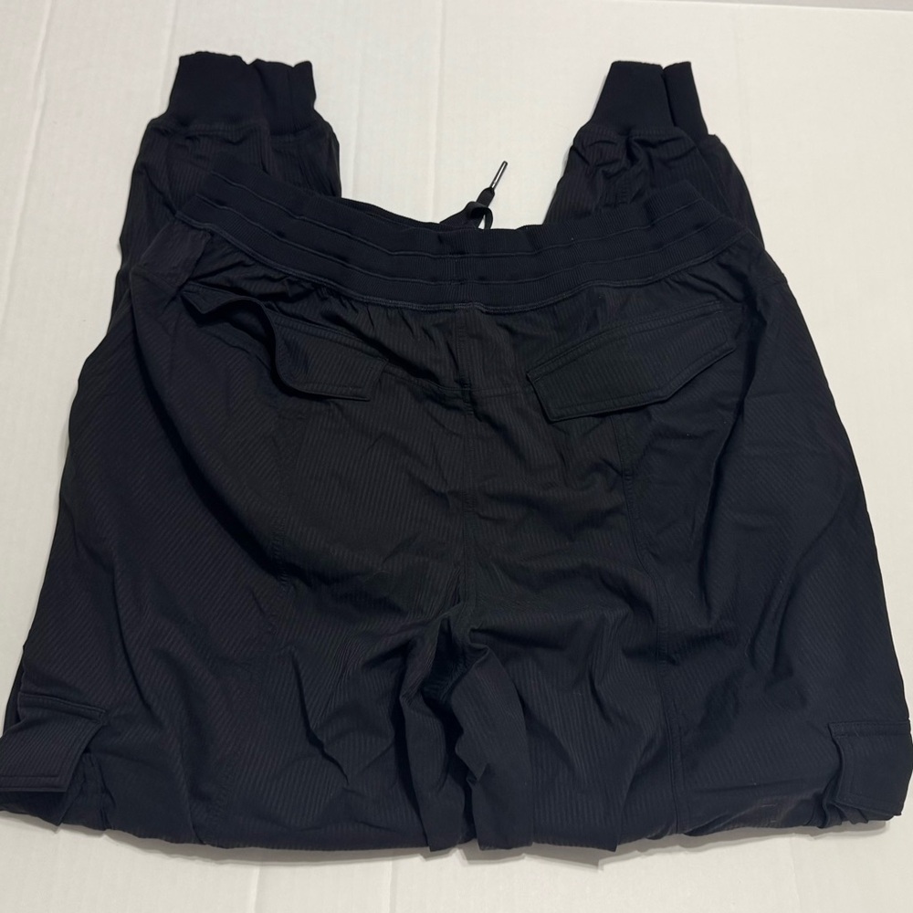Lululemon Dance Studio Relaxed-Fit Mid-Rise Cargo Pants Womens Large Black - Picture 9 of 9